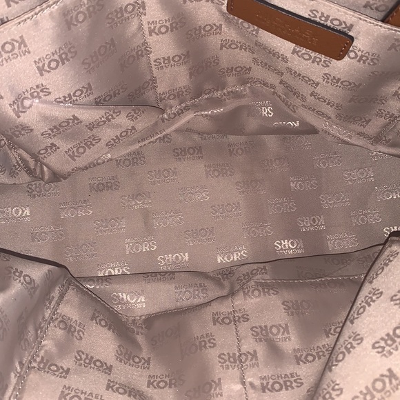 COPY - Michael Kors - Picture 5 of 12